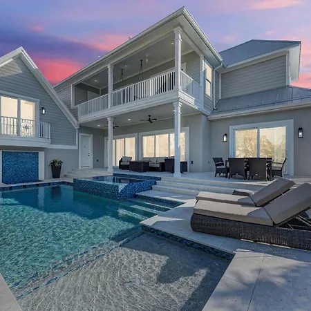 Just Beachy By Beach Retreats